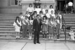 Group Photo on Capitol Steps, Capitol and Grounds, Members, Scout Group