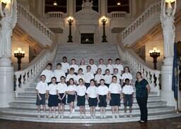 Visitor to the State Capitol, St. Hilary of Poitiers School, Group Photo, Rotunda, School Children